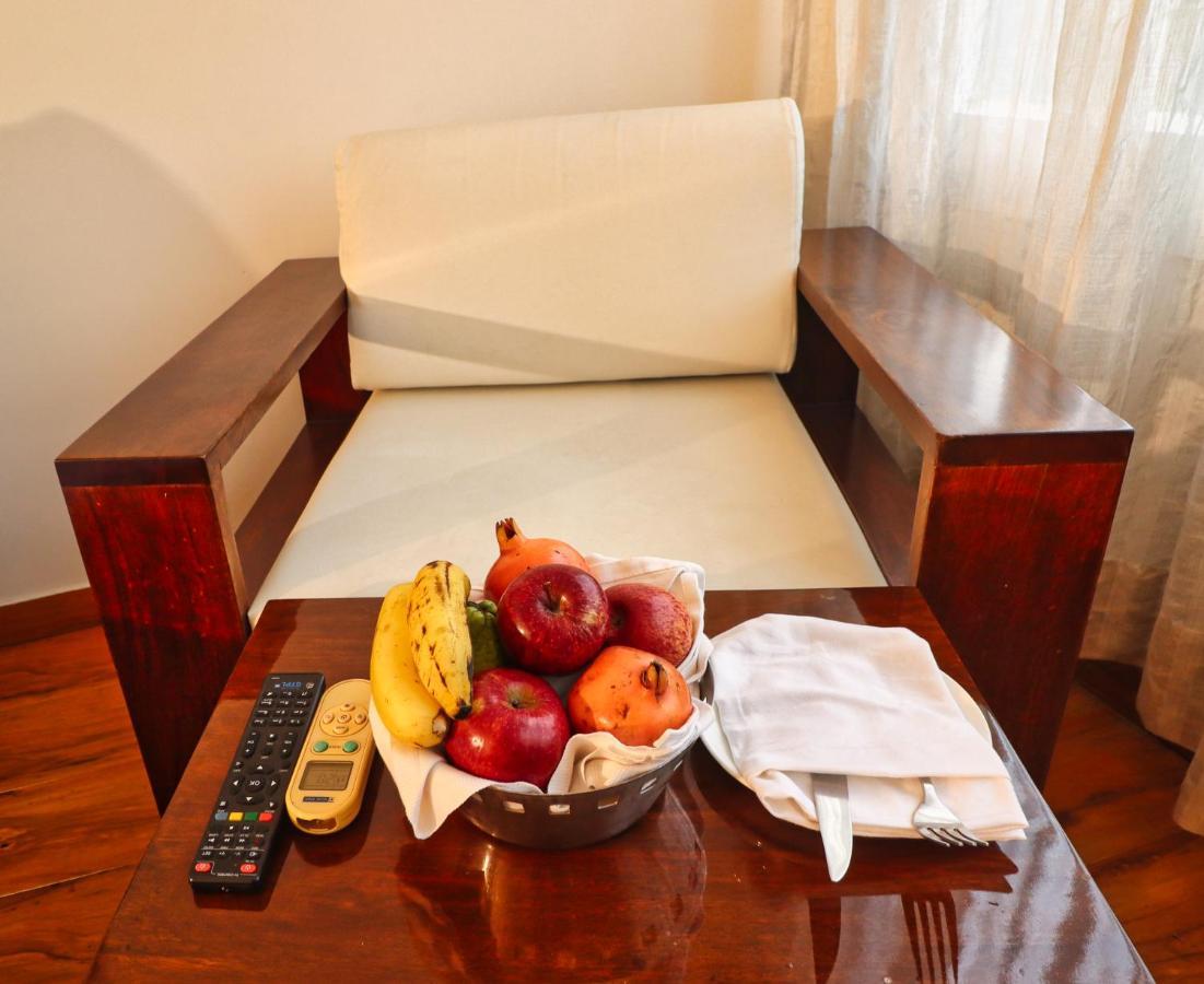 Hotel Clarks Collection Vadodara Exterior photo