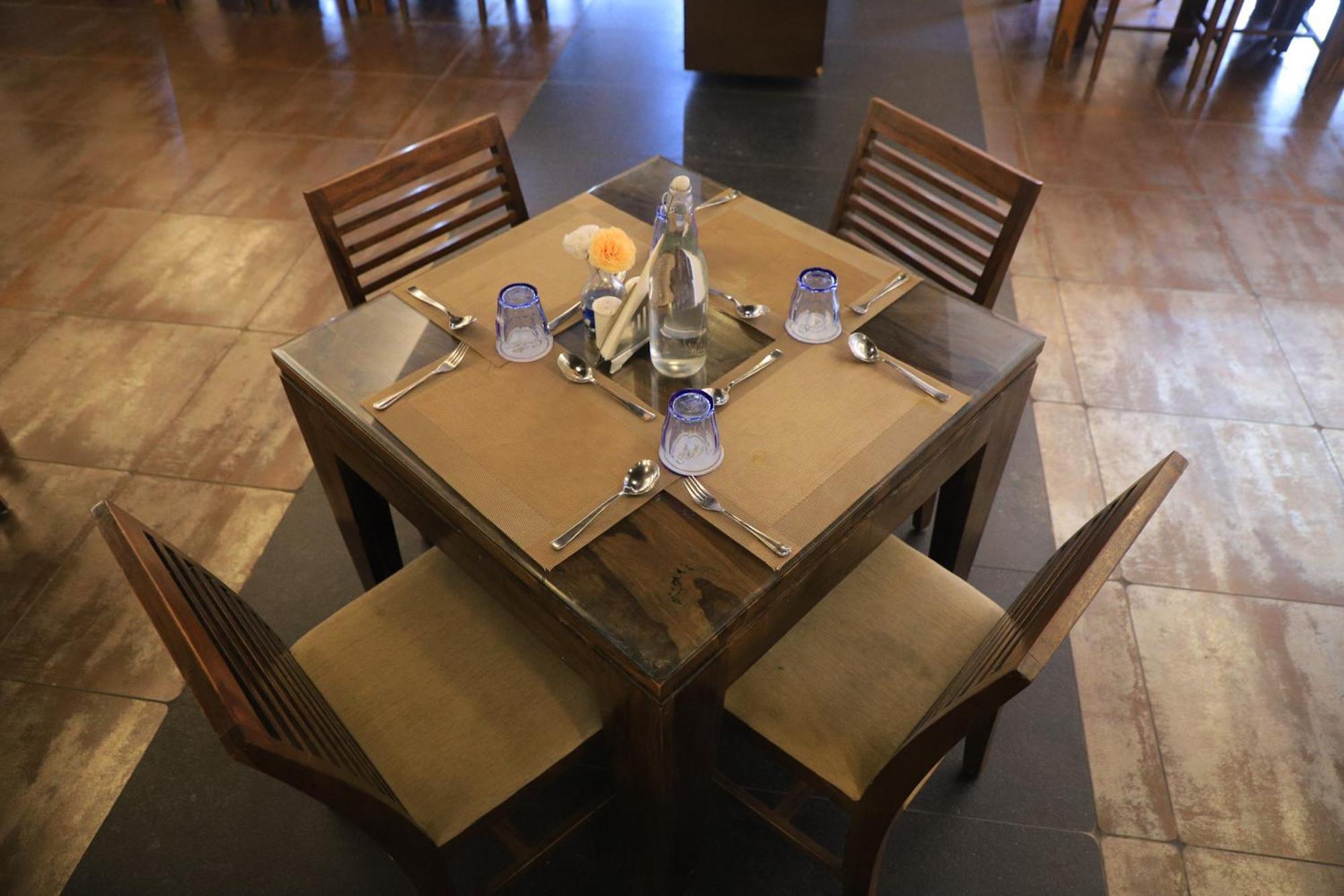 Hotel Clarks Collection Vadodara Exterior photo